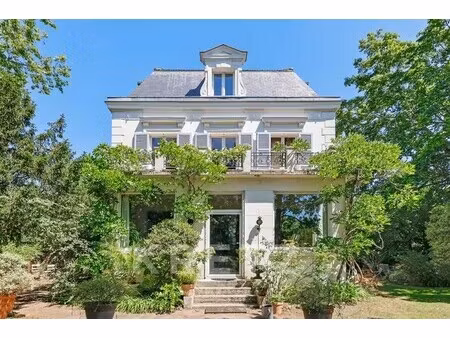 maison de luxe à vendre au vésinet : 1 800 000 € | 379m²