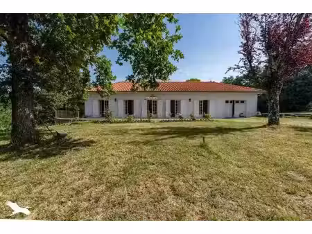 vente maison 5 pièces 100 m² à saint-sauveur (33250)  187 000 €