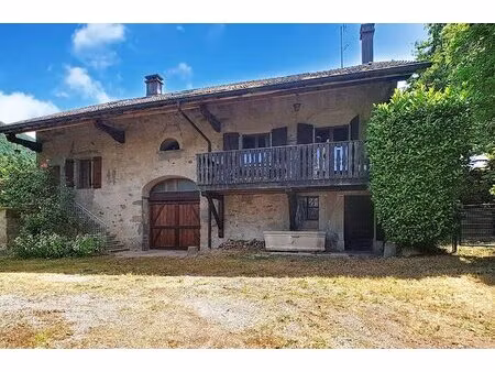 maison de caractère à draillant : le charme de la pierre de 1858