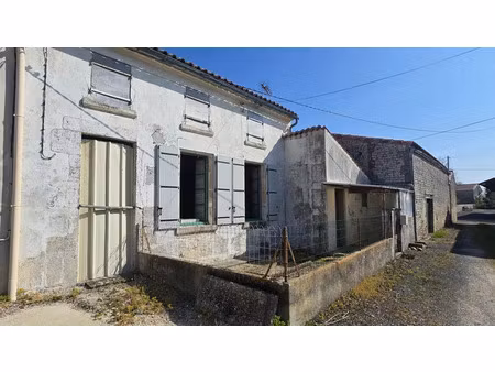 vente maison 2 pièces 48 m² la brousse (17160)