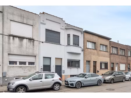 huis te koop in antwerpen met 2 slaapkamers