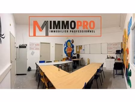 location local d’activités saint raphael 83700 325m²