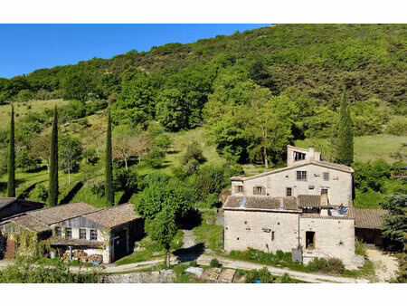 maison de 218 m² à dieulefit - 840 000 €