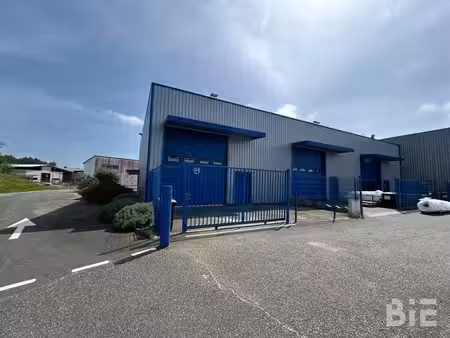 location local d’activités saint-jean-d’illac 33127 300m²