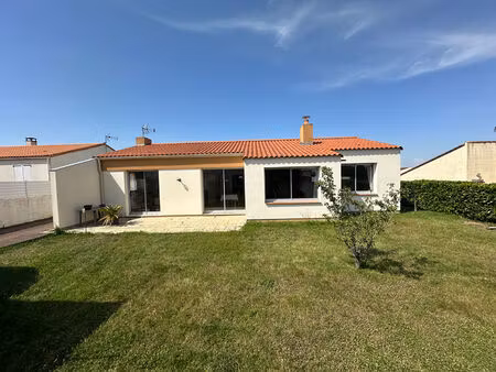 vente maison 4 pièces  105.00m²  maché