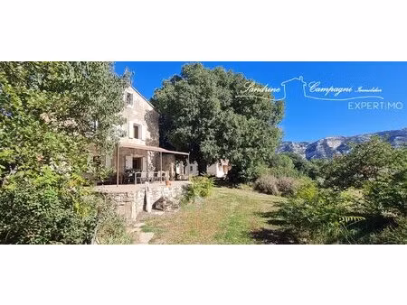 corps de ferme de 1804 et villa de 1960 avec vue imprenable