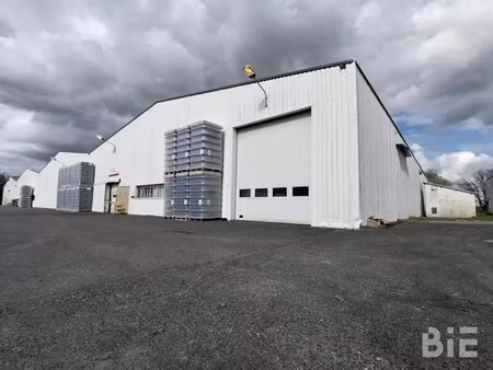 location local d'activités 3 521 m²