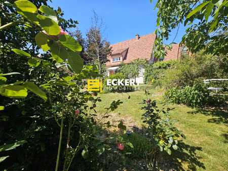 maison d'environ 200m² au sol sur 8 45 ares  dans un secteur re