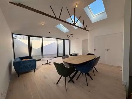 vente entrepôt 145 m²