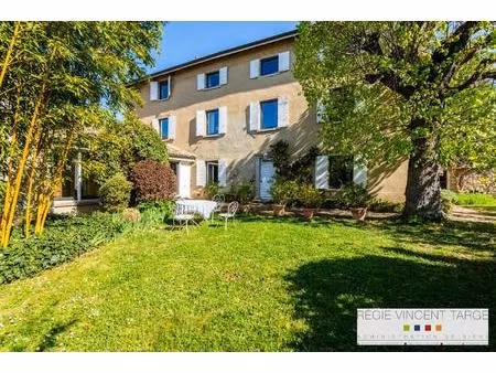 location appartement 7 pièces 340m² dardilly 69570