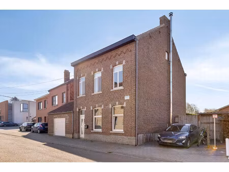 huis te koop in hakendover met 4 slaapkamers