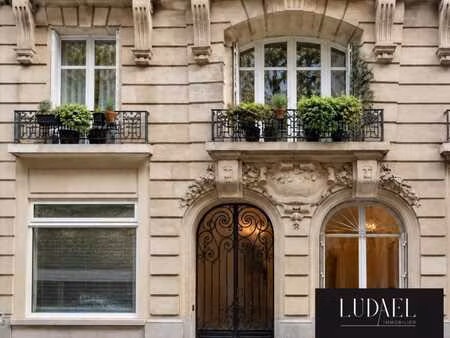 location bureaux 64 m²