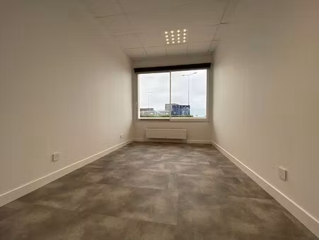 location local commercial  11.90m²  la barre