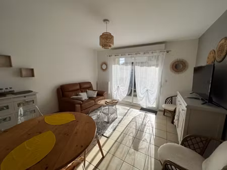location appartement 2 pièces  45.00m²  aiguillon