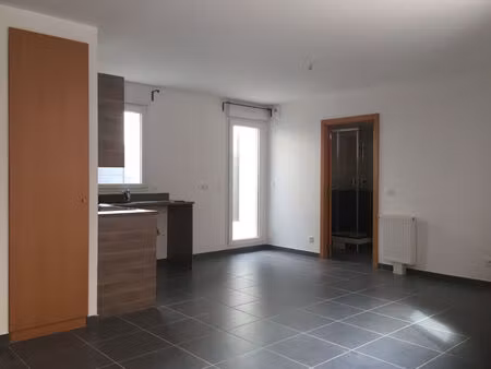 location appartement 1 pièce  36.03m²  brie