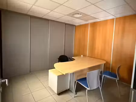 location bureau 1 pièce 13 m² à salon-de-provence (13300)