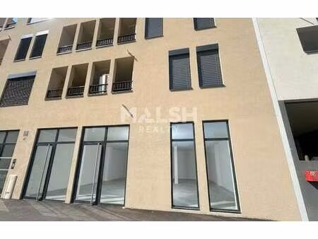 location commerce lyon 69007 51m²