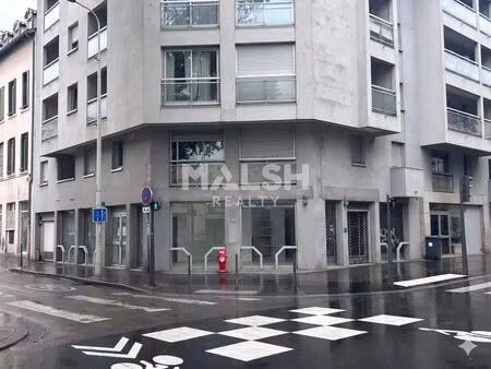 location commerce lyon 69007 141m²