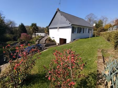maison de ville à la campagne
