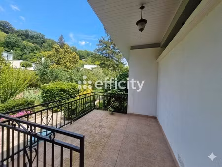 maison 6 pièces - 156 m²