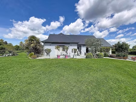 vente maison 4 pièces 113.75 m² à pont-l'eveque (14130)  485 000 €