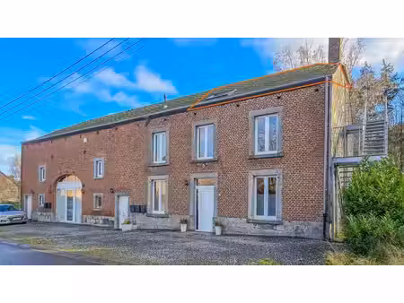 option - beau studio dans le centre d'ambly