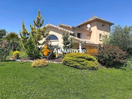 maison de prestige de 145 m2 en vente bourgoin-jallieu  auvergne-rhône-alpes