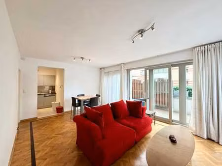 bel appartement meublé 2ch (rdc) près du parlement européen