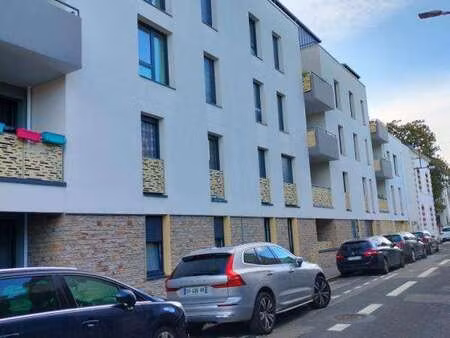location garage box et parking à nantes canclaux - mellinet (44000) : à louer / 15m² nante