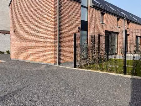 maison 1 ch. entièrement rénovée au centre de bassilly