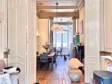 maison art déco au cœur de la ville avec jardin