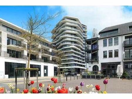 appartement moderne avec grande terrasse ensoleillée dans th
