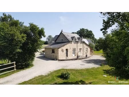maison sur près d'1 ha 40 à jublains