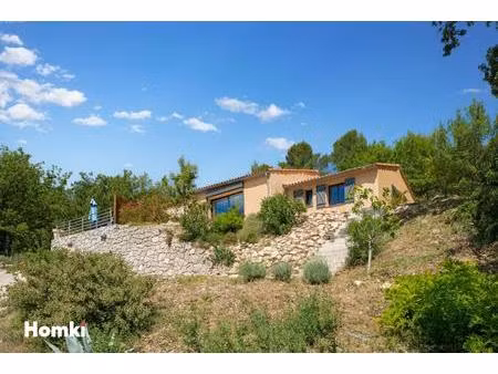 à vendre – figanières 83830 – bien rare avec fort potentiel locatif