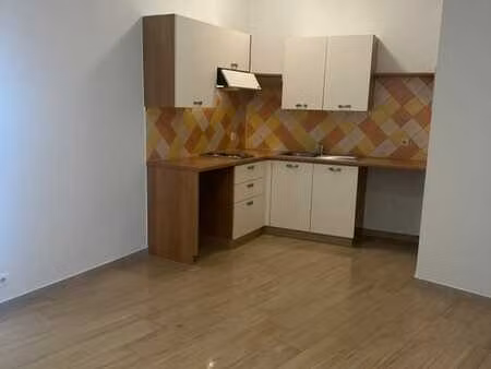 appartement 1ch à louer  manage  epc c (44)
