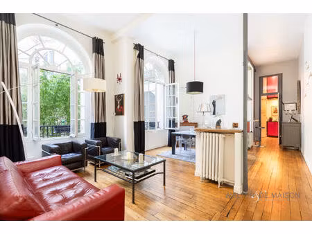 exclusivité - l'esprit maison en plein paris : duplex de 4 chambres entre convention et le
