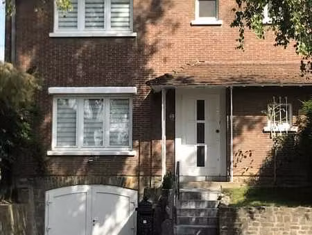 belle maison 3 chambres et grand jardin - 1200 wsl