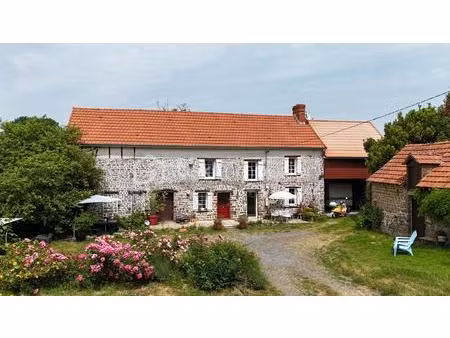 maison en pierre de 160 m² à domjean