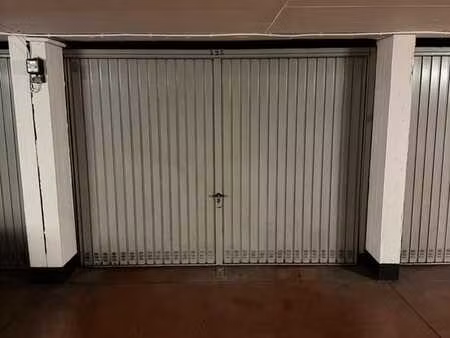 garage à louer molenbeek-saint-jean  avenue scheutbosch