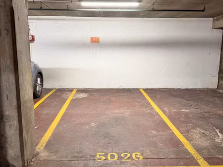 parking en sous-sol - proche metro olympiades m14 & tolbiac m7