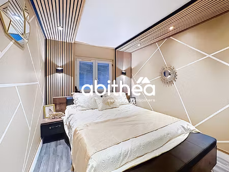 maison semi mitoyenne renovee dans quartier residenciel