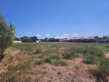 vente terrain 1020 m² à apt (84400)  120 000 €
