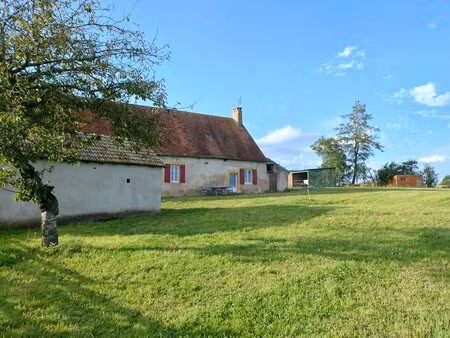 fermette à vendre en bourgogne  sur les contreforts sud du morvan.