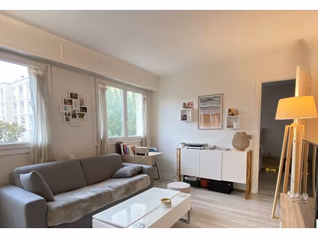 2 pièces lumineux 46 m² - résidence sécurisée avec gardien - excellent état - fontenay - t