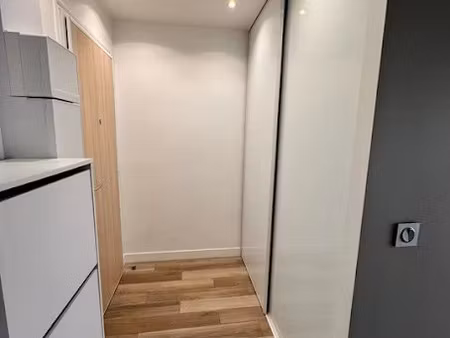 location meublée appartement 2 pièces 40 m² à vincennes (94300)  1 590 €