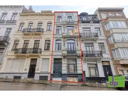 maison de caractère de 260 m² - a rénover