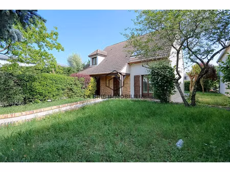 location maison 6 pièces 130 m² à draveil (91210)  1 890 €