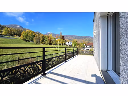 gex  maison récente de 170m2 avec toiture-terrasse