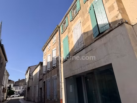 immeuble de rapport clé en main en plein centre de marans 17230