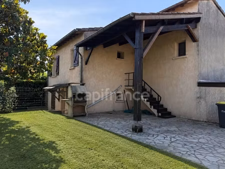 saint-hilaire – maison avec 2 logements indépendants  jardin piscinable et constructible  
